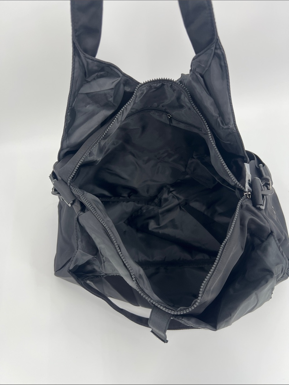 ALO Yoga Black Nylon Gym Shoulder Tote Shoes Compartment - Picture 7 of 10